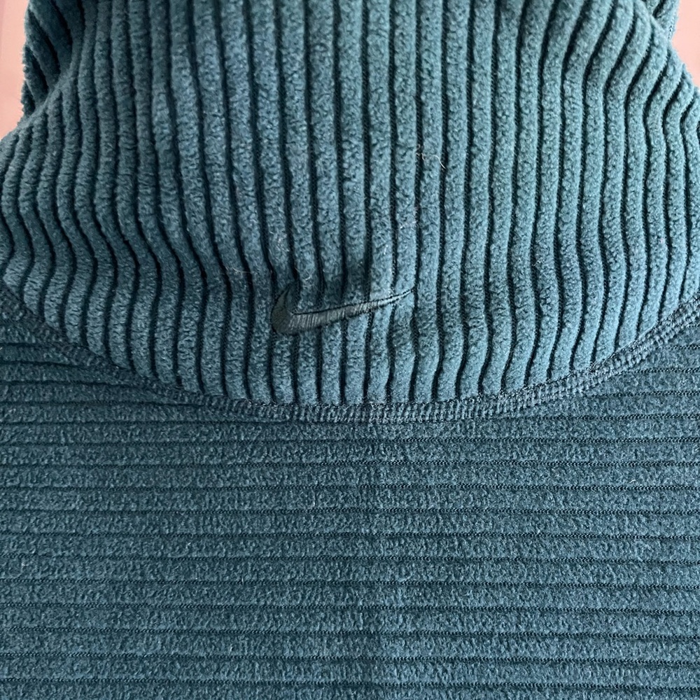 NWT Women’s Nike Slim Fit Coupe Adjustee Fleece Pullover Size Small - Picture 3 of 6